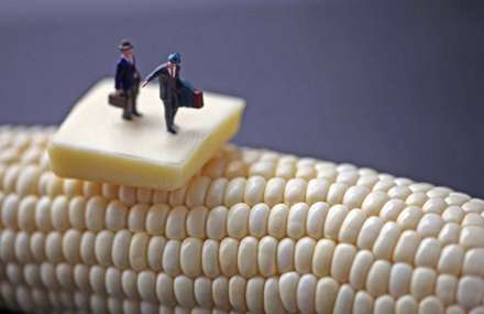 دنياي ما انسانها در مقياسي متفاوت