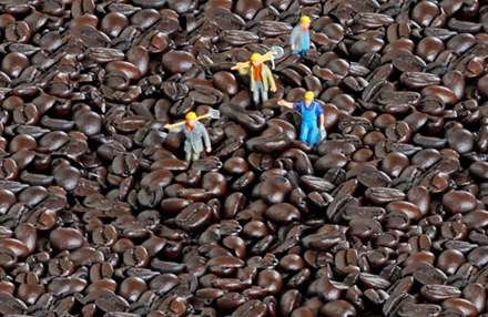 دنياي ما انسانها در مقياسي متفاوت