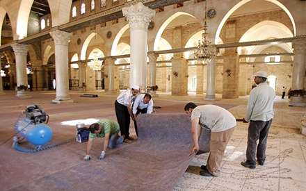 مزين شدن قبة الصخره به فرش هاي جديد