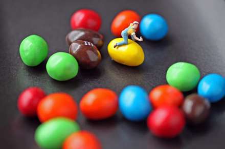 دنياي ما انسانها در مقياسي متفاوت