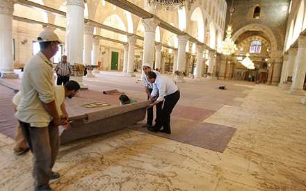 مزين شدن قبة الصخره به فرش هاي جديد