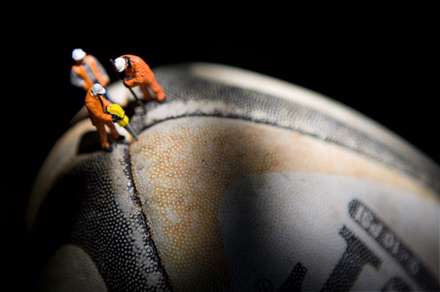 دنياي ما انسانها در مقياسي متفاوت