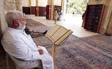 مزين شدن قبة الصخره به فرش هاي جديد