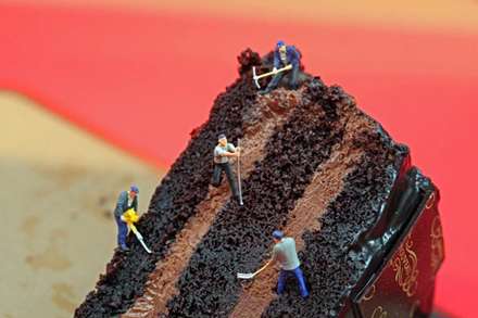 دنياي ما انسانها در مقياسي متفاوت