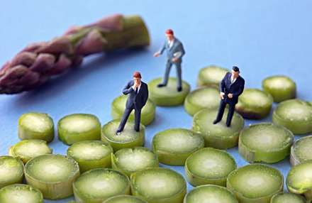 دنياي ما انسانها در مقياسي متفاوت