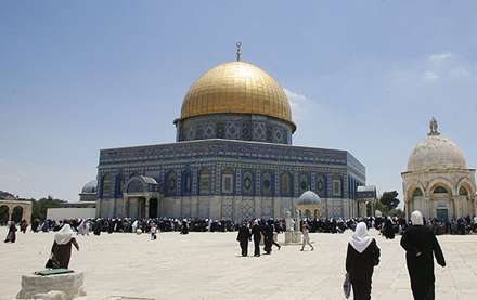 مزين شدن قبة الصخره به فرش هاي جديد