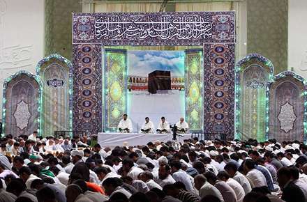 مراسم جزء خوانی قرآن کریم در حرم مطهر حضرت معصومه (س)