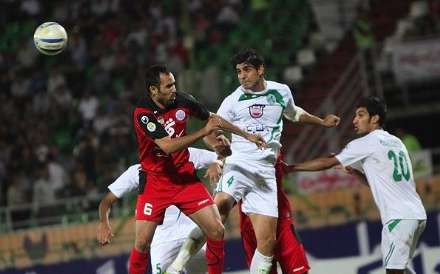 دیدار تیم های ذوب آهن اصفهان و پرسپولیس