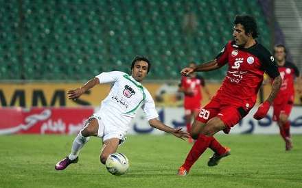 دیدار تیم های ذوب آهن اصفهان و پرسپولیس