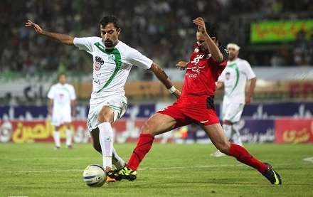 دیدار تیم های ذوب آهن اصفهان و پرسپولیس