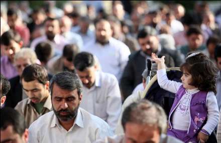 برپایی نماز عید سعید فطر به امامت مقام معظم رهبری
