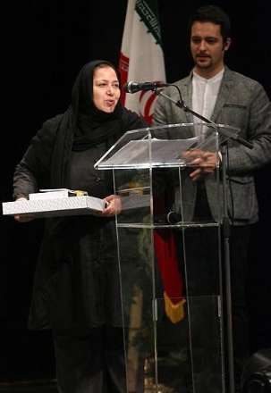 مراسم تقدیر از عوامل و بازیگران سریالهای 3-5-2 و سه دونگ سه دونگ