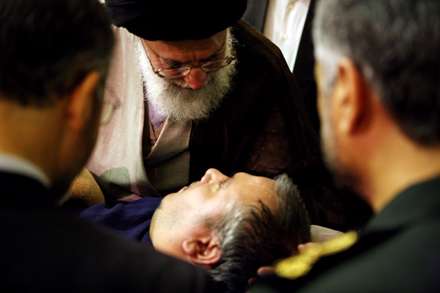 تصاویر دیدار مقام معظم رهبری با جانبازان قطع نخاعی