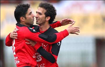 دیدار تیم های فوتبال پرسپولیس و داماش گیلان