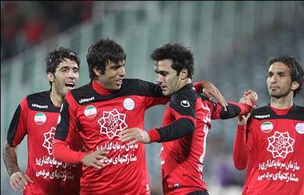 دیدار تیم های فوتبال پرسپولیس و مس رفسنجان