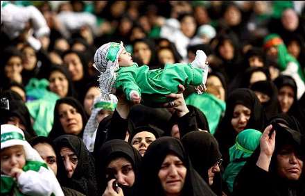 گردهمایی شیرخوارگان حسینی در حرم حضرت معصومه (س)