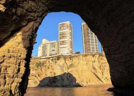 صخره زیبای «روشه» در بیروت