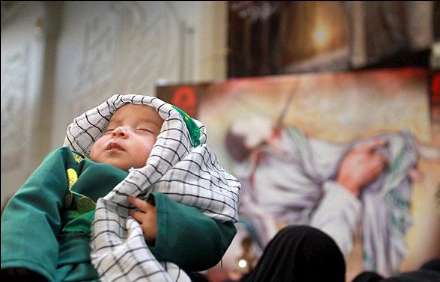 گردهمایی شیرخوارگان حسینی در حرم حضرت معصومه (س)