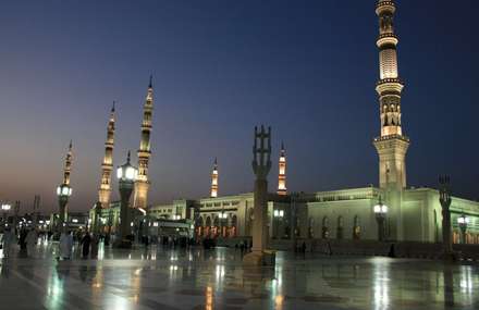 صحن حرم پیغمبر