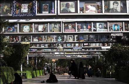 گلزار شهدای استان قم به روایت تصاویر
