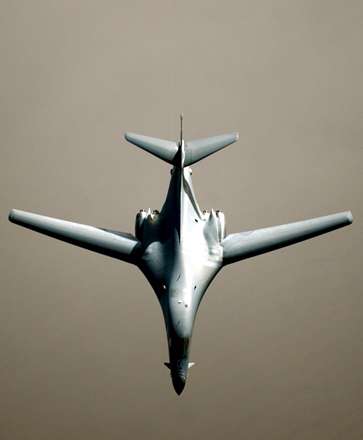 هواپیمای جنگنده B-1 Lancer