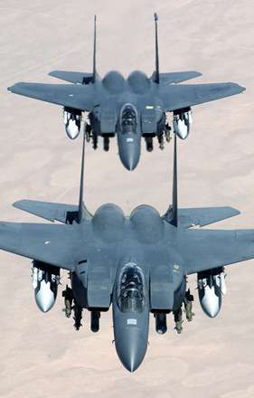 هواپیمای جنگنده F-15E Strike Eagle (اف-۱۵)