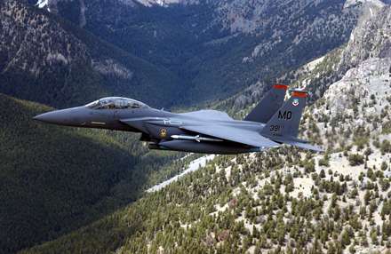 هواپیمای جنگنده F-15E Strike Eagle (اف-۱۵)