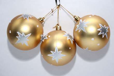 گوی تزیینی درخت کریسمس