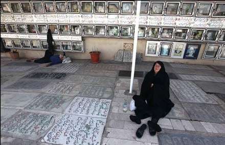 گلزار شهدای استان قم به روایت تصاویر