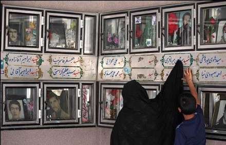 گلزار شهدای استان قم به روایت تصاویر