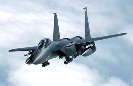 هواپیمای جنگنده F-15E Strike Eagle (اف-۱۵)