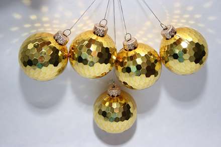 گوی های تزیینی طلایی