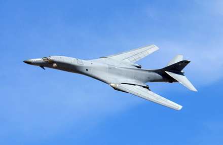 هواپیمای جنگنده B-1 Lancer