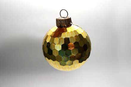 گوی های تزیینی طلایی