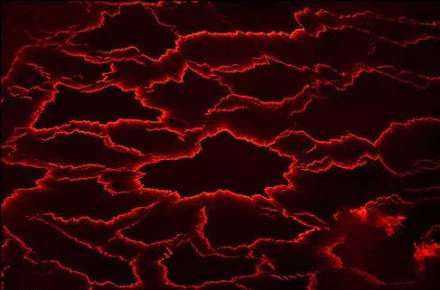 آتشفشان مرگ در خطرناکترین نقطه دنیا