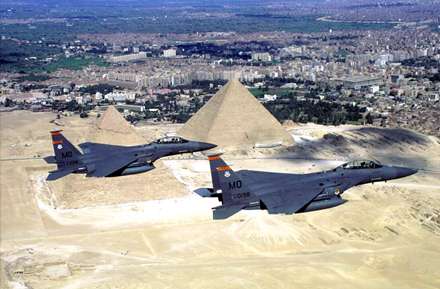 هواپیمای جنگنده F-15E Strike Eagle (اف-۱۵)