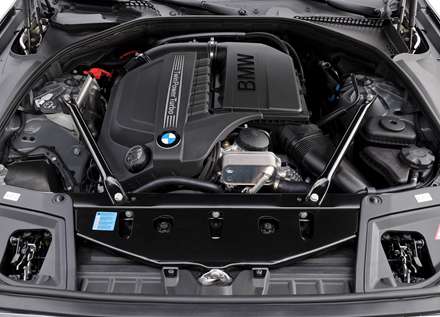 BMW 5-Seriesموتور
