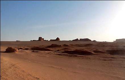 کویر شهداد با کلوت های منحصر به فرد