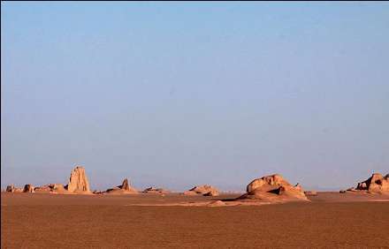 کویر شهداد با کلوت های منحصر به فرد