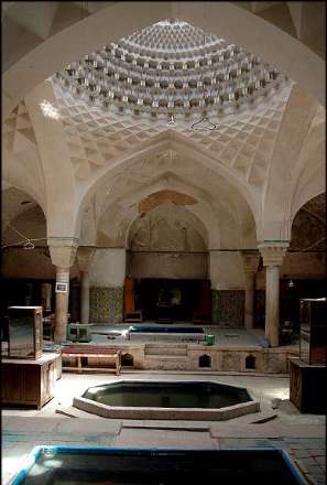 مجموعه گنجعلی خان در کرمان