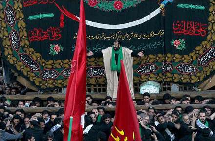 برگزاری مراسم عزاداری روز عاشورا در شهر تفت