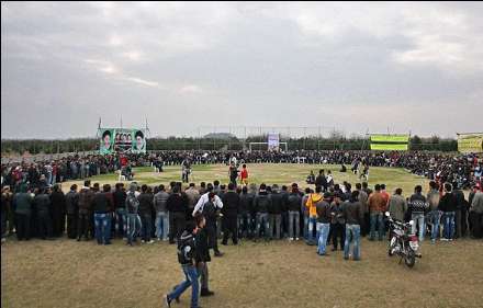 مسابقات کشتی محلی لوچوی ساری به روایت تصاویر