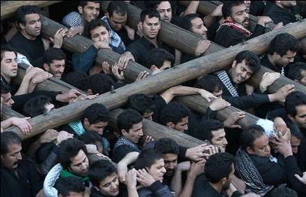 برگزاری مراسم عزاداری روز عاشورا در شهر تفت