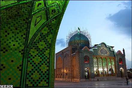 گزارش تصویری از مرمت گنبد امامزاده حسین (ع) در قزوین