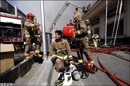 آتش سوزی در بازار مبل ایران