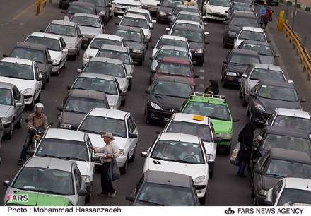 بی نظمی عبور و مرور در خیابانهای تهران