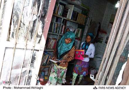 گزارش تصویری از کتابخانه فاطمه ها در کرمان