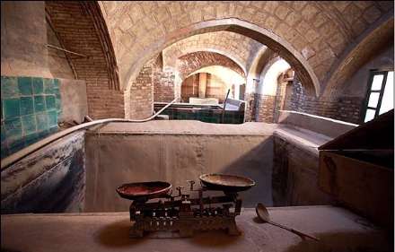 کارگاه قالی بافی سنتی به روایت تصاویر