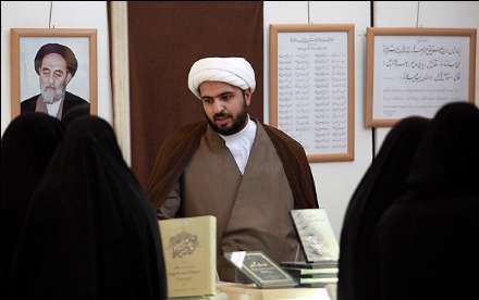 گزارش تصویری از بیستمین نمایشگاه بین المللی قرآن کریم بیستمین نمایشگاه بین المللی قرآن کریم