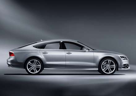 ماشين آئوديs7 (2012 Audi S7) نقره ای